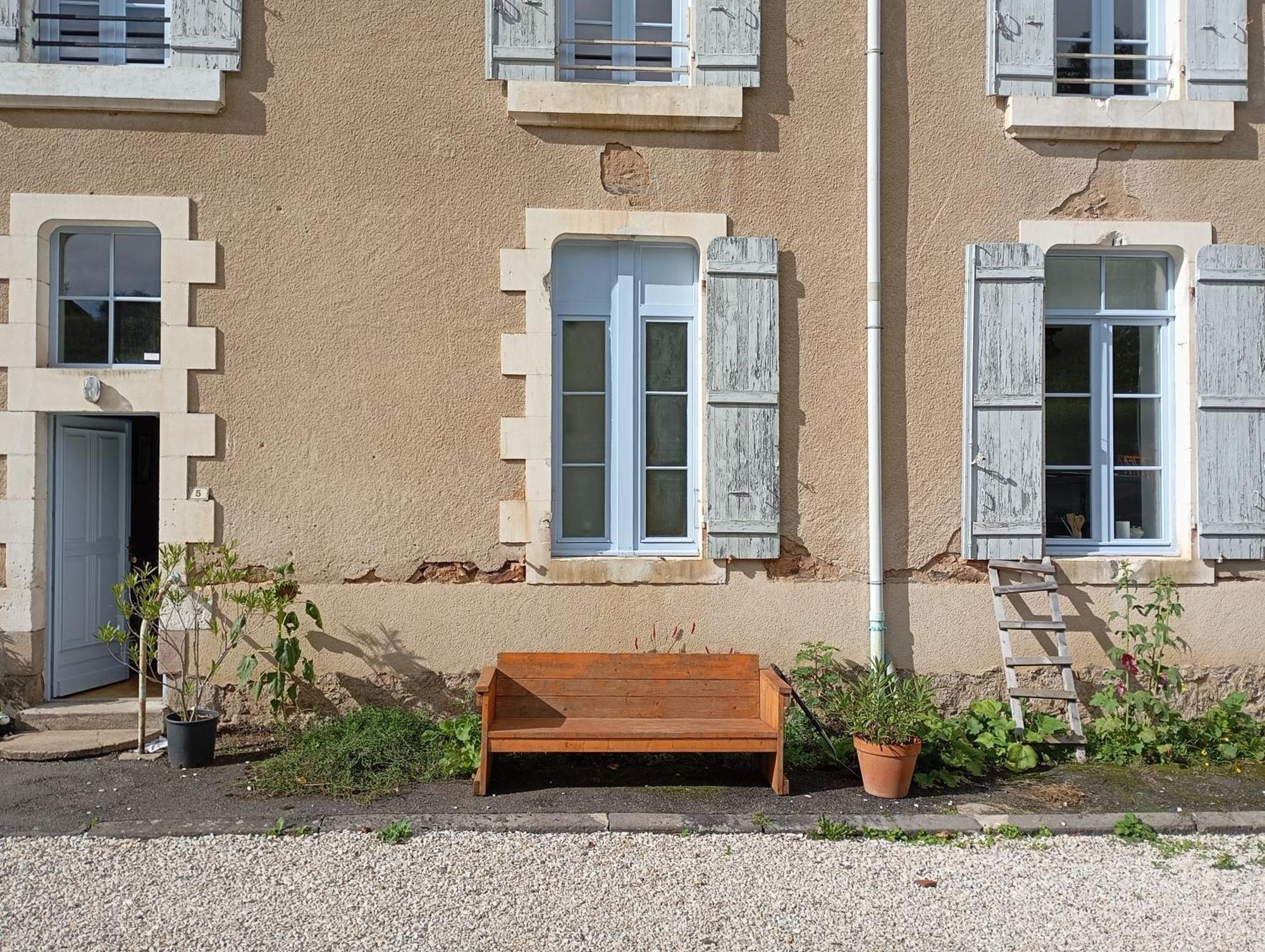 L' Ancienne Ecole Du Morvan Larochemillay Zewnętrze zdjęcie