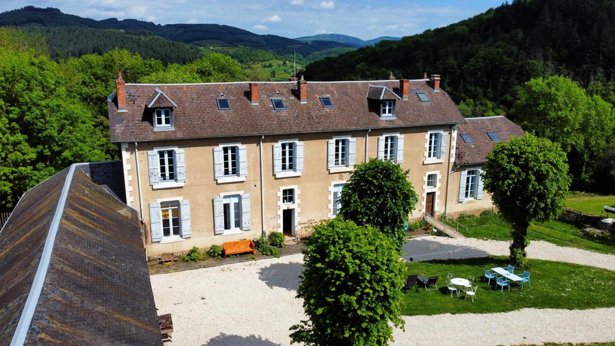 L' Ancienne Ecole Du Morvan Larochemillay Zewnętrze zdjęcie